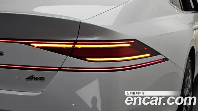 Genesis G90 — Фото автомобиля 20