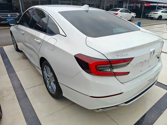 Honda Accord — Фото автомобиля 14