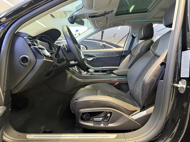 Audi A8 — Фото автомобиля 6