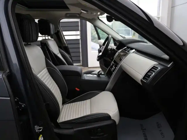 Land Rover Discovery — Фото автомобиля 23