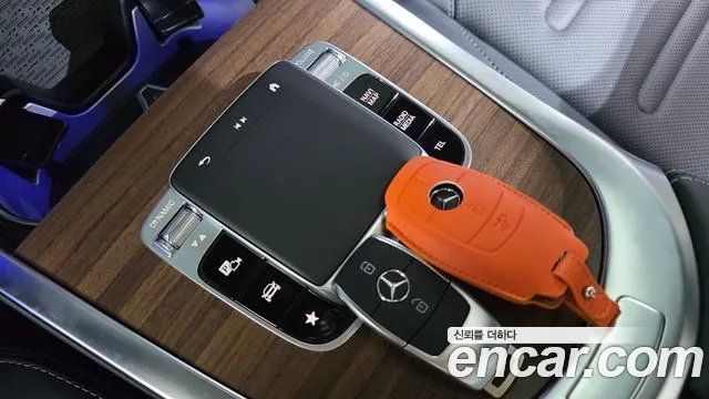 Mercedes-Benz G-Class — Фото автомобиля 26