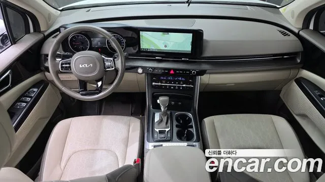 Kia Canival — Фото автомобиля 7