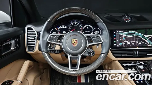 Porsche Cayenne — Фото автомобиля 11