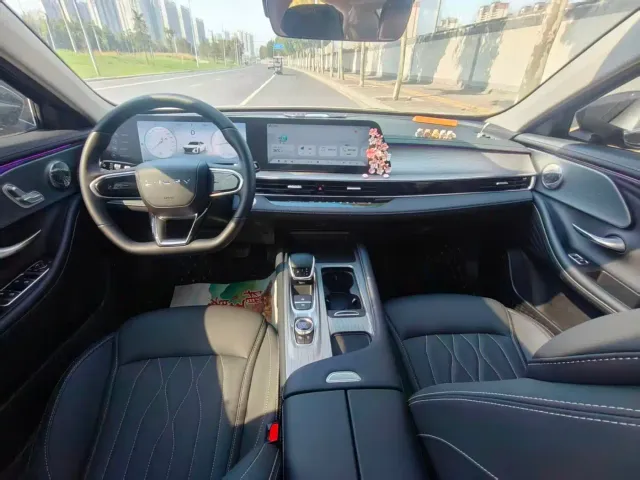 Chery Arrizo 8 — Фото автомобиля 4