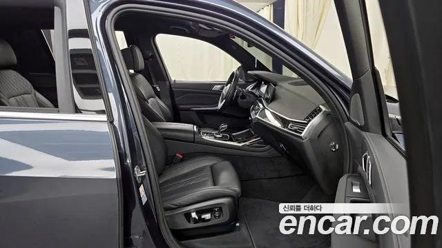 BMW X7 — Фото автомобиля 11