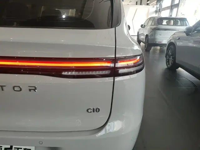 Leapmotor C10 — Фото автомобиля 7