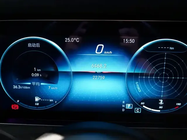 Mercedes-Benz E-Class — Фото автомобиля 14
