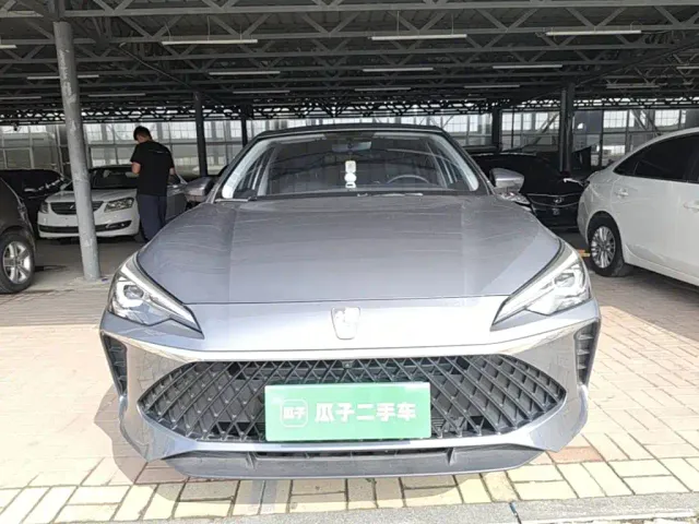 Roewe i5 — Фото автомобиля 2