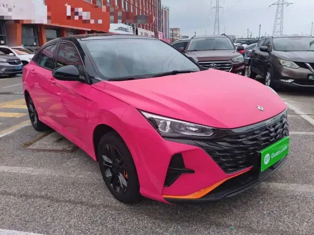 Dongfeng Yixuan — Фото автомобиля 3
