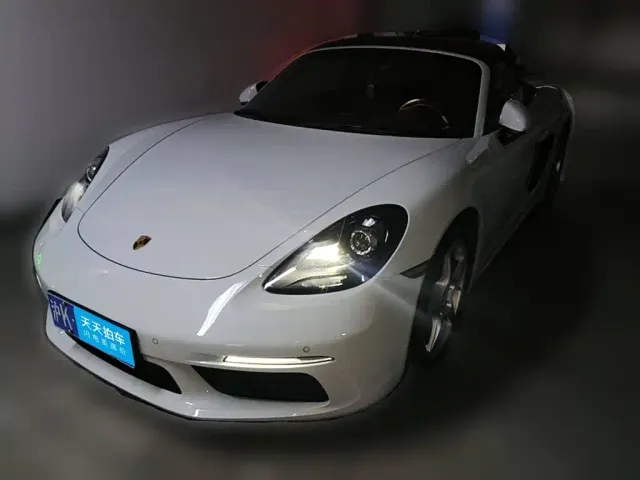 Фотография автомобиля — Porsche 718
