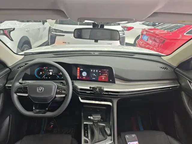 Changan CS35 Plus — Фото автомобиля 9