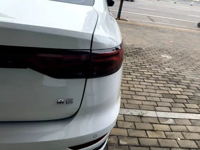 Geely Emgrand — Фото автомобиля 7