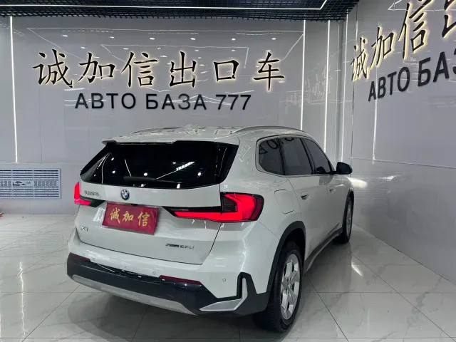 BMW X1 — Фото автомобиля 4