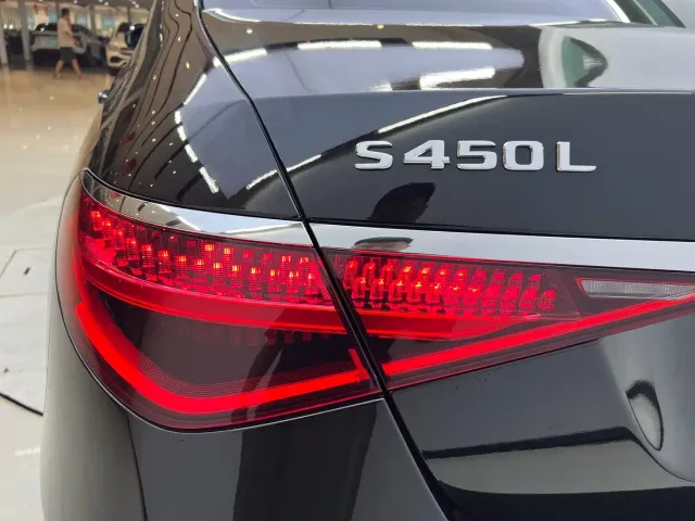 Mercedes-Benz S-Class — Фото автомобиля 8