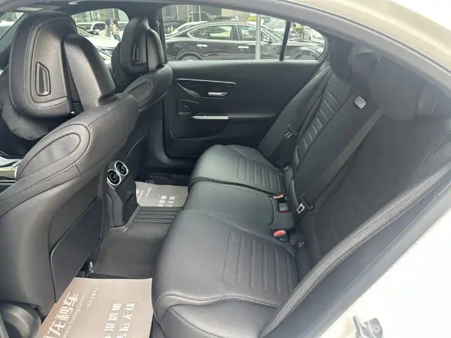 Mercedes-Benz C-Class — Фото автомобиля 7