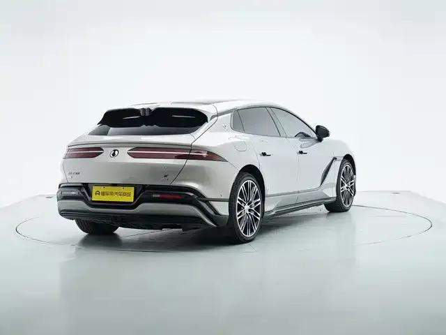 Denza Z9GT — Фото автомобиля 7