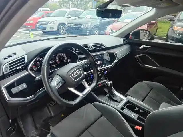 Audi Q3 — Фото автомобиля 7