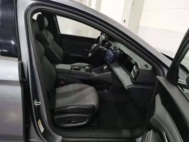 BYD Qin L — Фото автомобиля 23