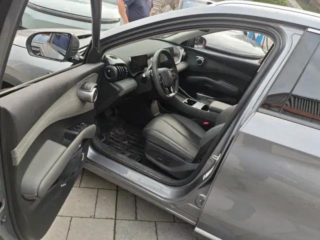 BYD Yuan PLUS — Фото автомобиля 5