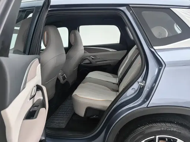 BYD Song Pro — Фото автомобиля 15