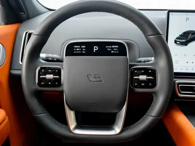 Li Auto L7 — Фото автомобиля 17
