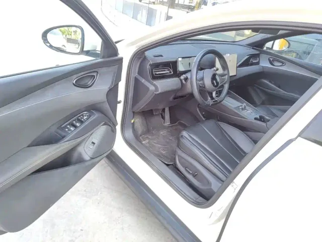 BYD Seal 06 — Фото автомобиля 15