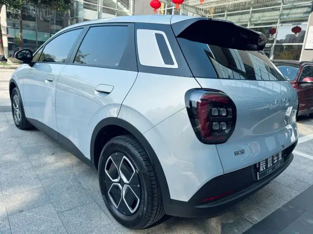 GAC Aion UT — Фото автомобиля 7