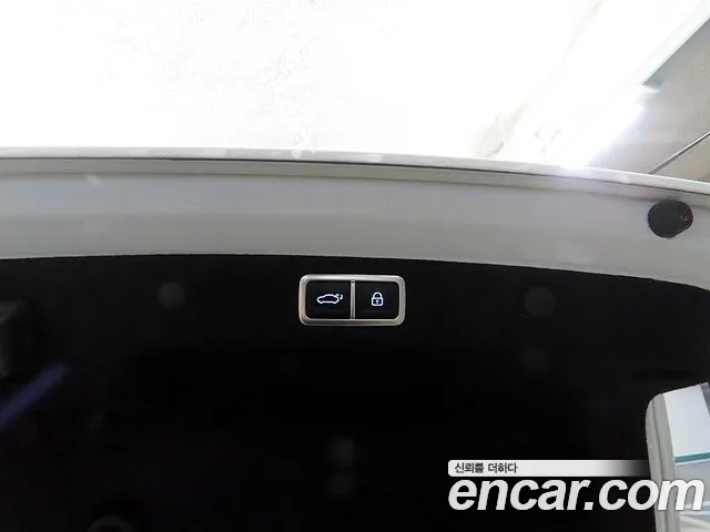 Hyundai Grandeur — Фото автомобиля 16