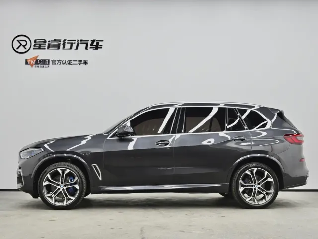 BMW BMW X5 2022 Facelift xDrive 40Li Premium M Sport Package — Фото автомобиля 5