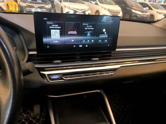 Geely Emgrand — Фото автомобиля 12