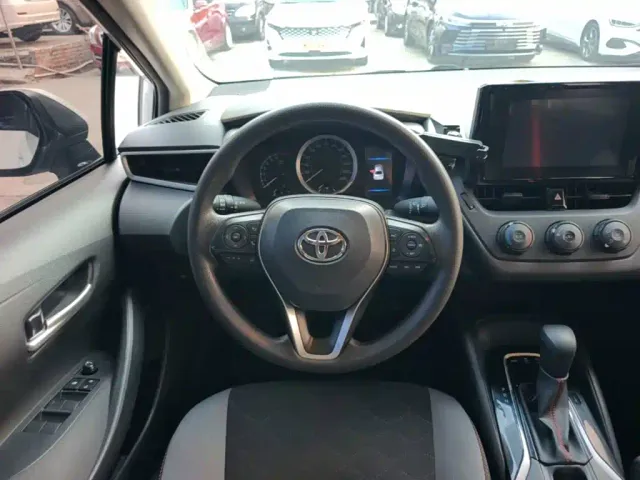 Toyota Corolla — Фото автомобиля 10