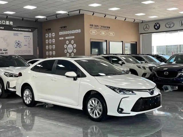 Toyota Corolla — Фото автомобиля 3