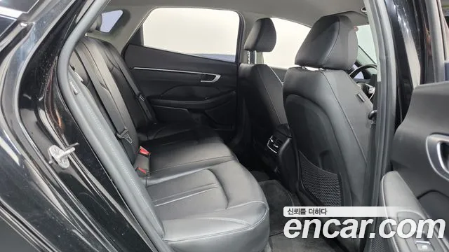 Hyundai Sonata — Фото автомобиля 17