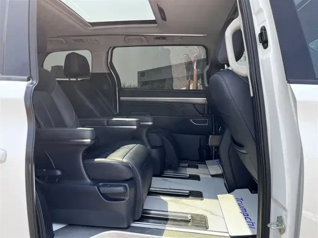 GAC Trumpchi M8 — Фото автомобиля 13