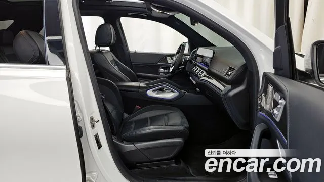 Mercedes-Benz GLE-Class — Фото автомобиля 11