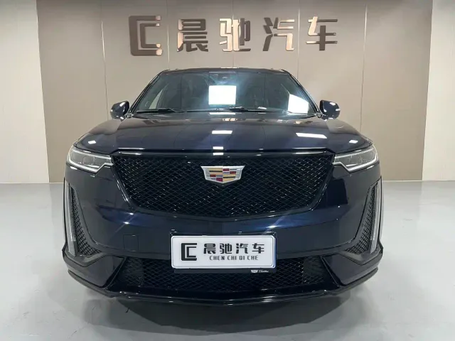 Cadillac XT6 — Фото автомобиля 2
