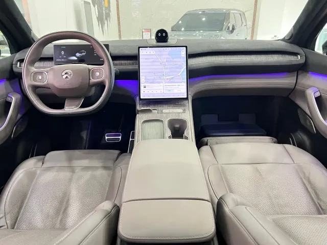 Nio ES7 — Фото автомобиля 13