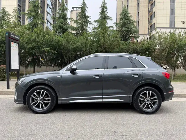 Audi Q3 — Фото автомобиля 16