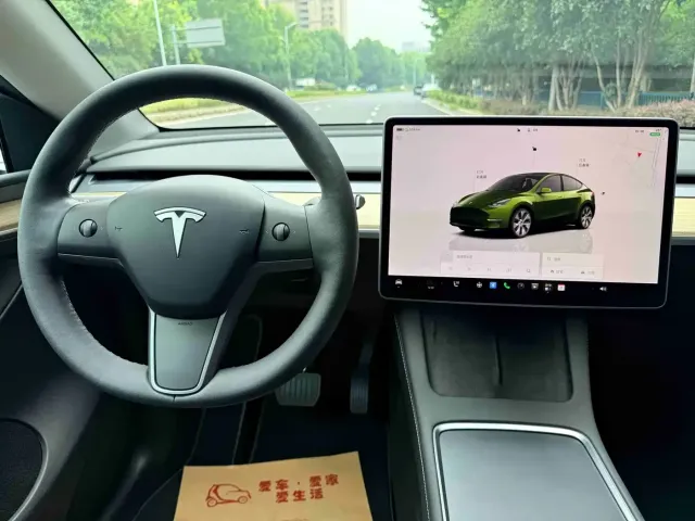 Tesla Model Y 2022 Facelift Rear-Wheel Drive Version — Фото автомобиля 15