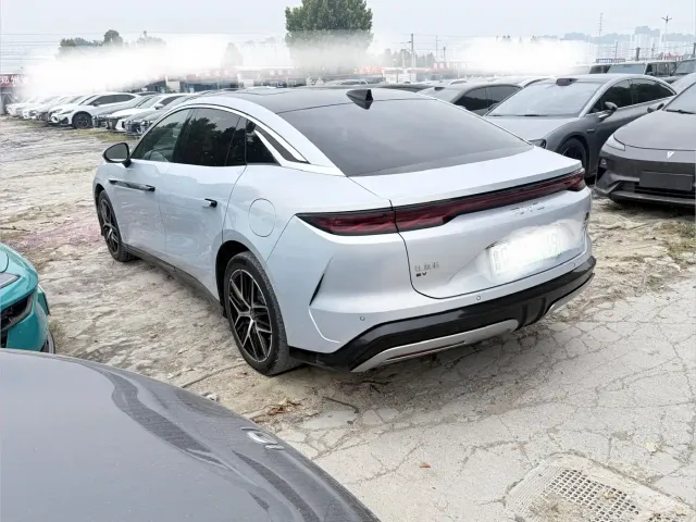 BYD Han L — Фото автомобиля 5