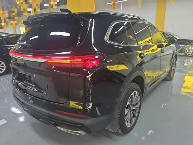 Buick Envision Plus — Фото автомобиля 6