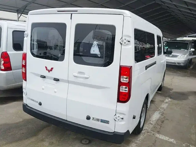 Wuling Yangguang — Фото автомобиля 6