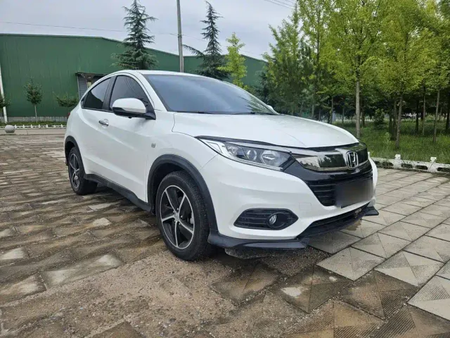 Honda Vezel — Фото автомобиля 3