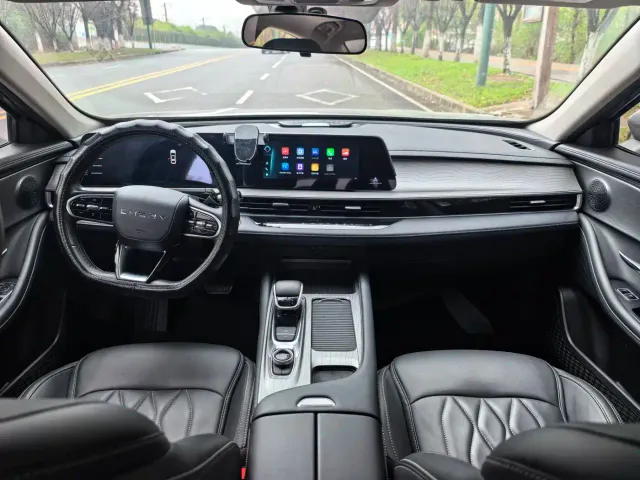 Chery Arrizo 8 — Фото автомобиля 7