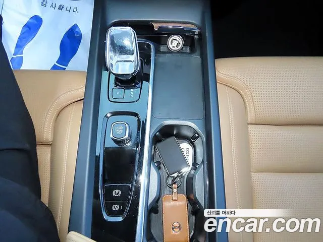Volvo XC60 2nd Gen — Фото автомобиля 11