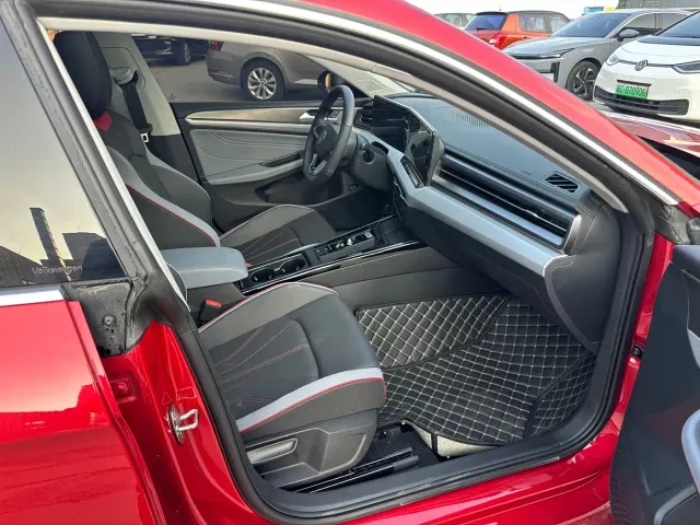 Volkswagen Lamando — Фото автомобиля 17