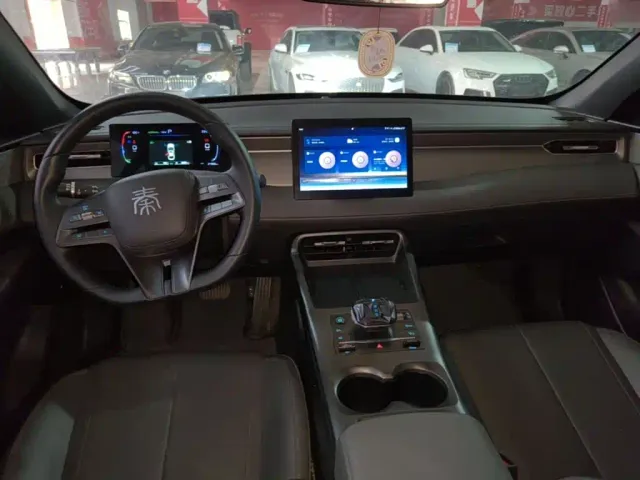 BYD Qin PLUS — Фото автомобиля 9
