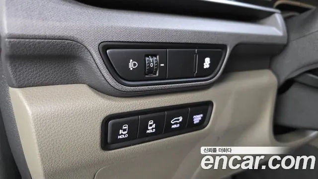 Kia Carnival — Фото автомобиля 28