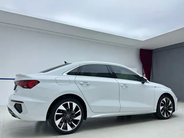 Audi A3 — Фото автомобиля 6