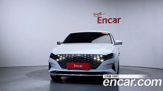 Hyundai Grandeur Новый Grandeur IG — Фото автомобиля 3